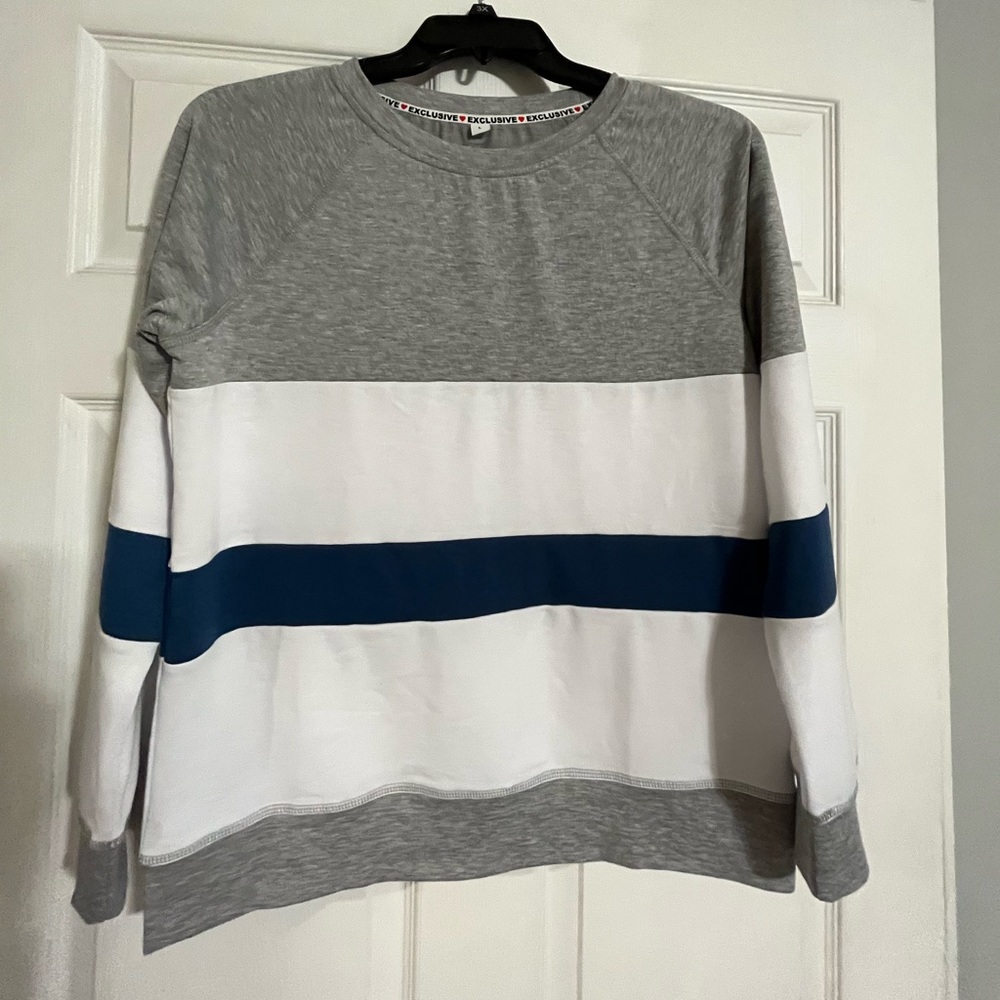 Cute top. Lighter side